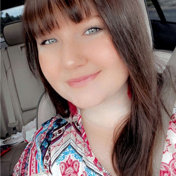 Meet your Posher, Logan - Picture 5 of 6